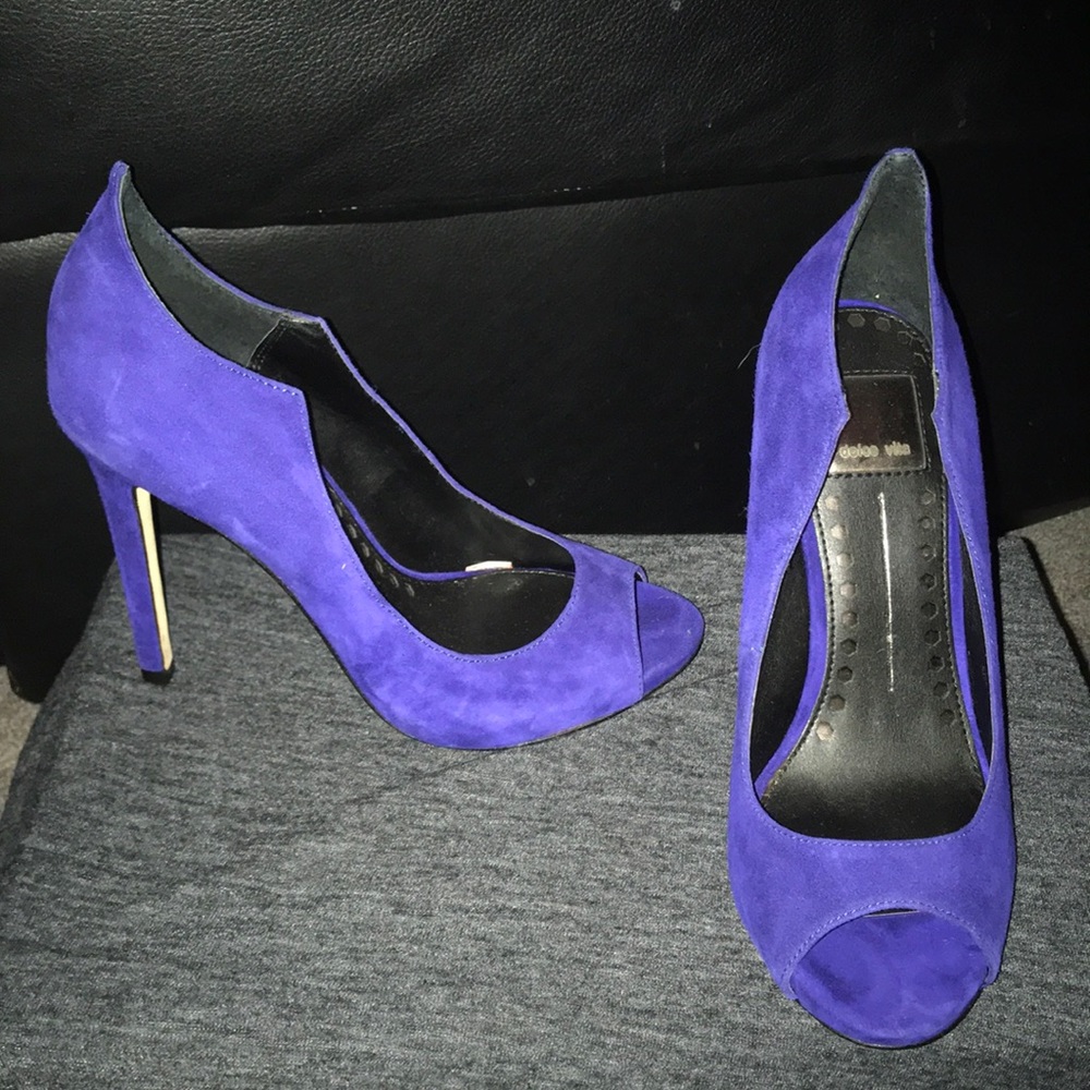Genuine Suede Dolce Vita Heels - Picture 3 of 7